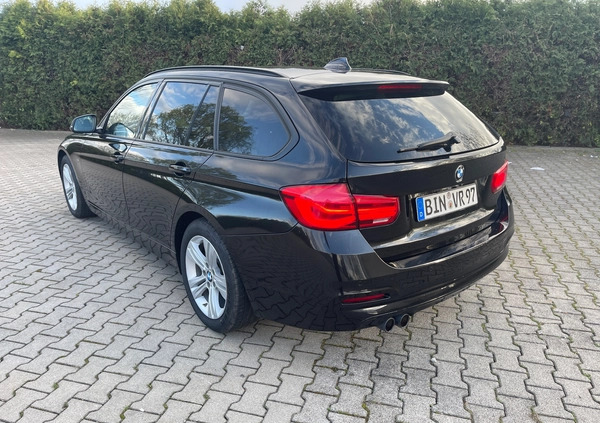 BMW Seria 3 cena 58999 przebieg: 220000, rok produkcji 2017 z Skalbmierz małe 631
